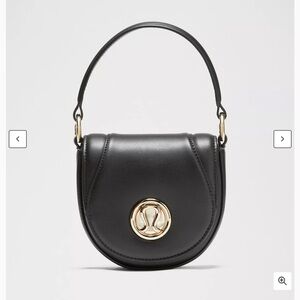 Lululemon alternative crossbody bag